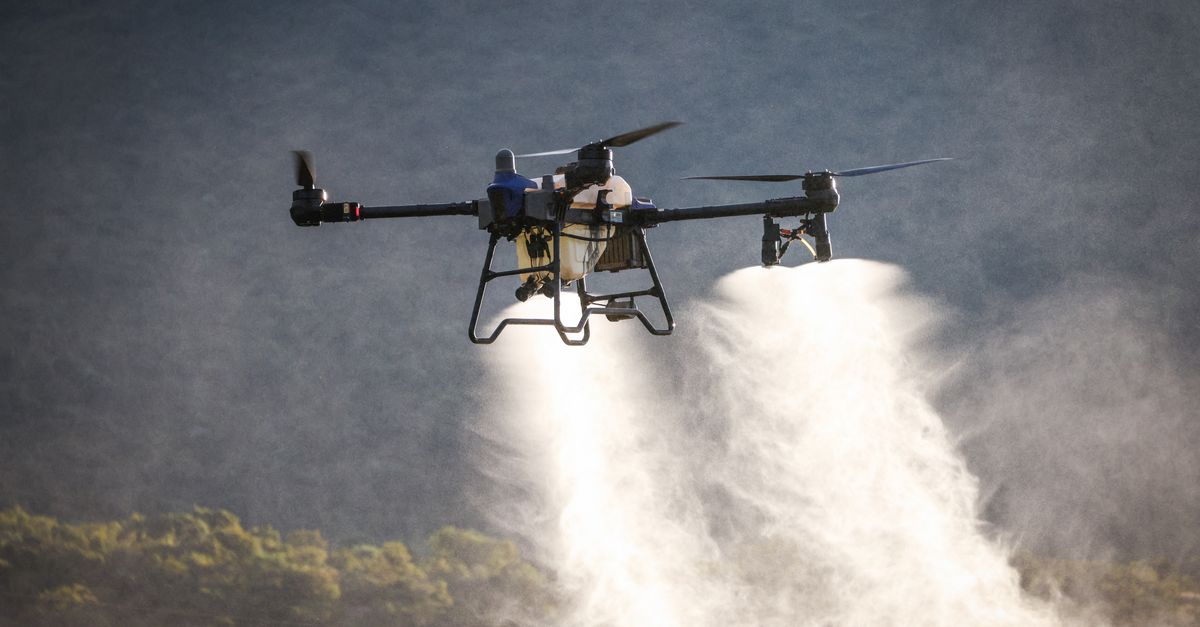 Como calcular o custo por hora do drone pulverizador — Inova Agro